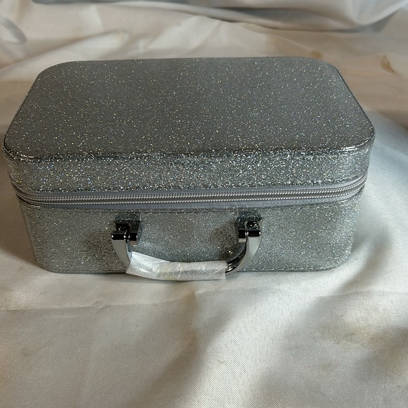 Popfeel All In One Makeup Kit. KIT014C. Silver Glitter Case Included. NWT - Picture 9 of 14